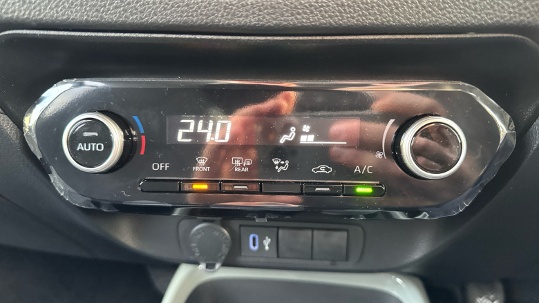 Toyota Aygo X 1.0 VVT-i Edge 5dr Petrol Hatchback